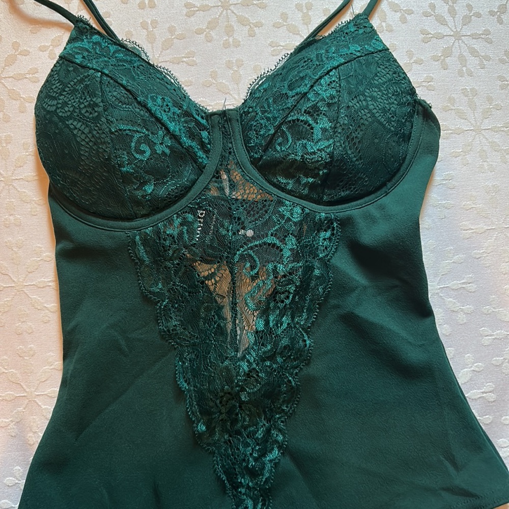 privy Emerald Green Lace Bodysuit - Picture 2 of 14